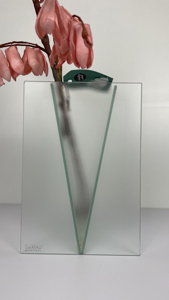 Image 1 of Daskas Amsterdam V-vase glass by Rob Dashorst