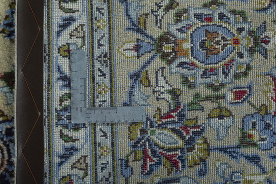 Image 1 of Alfombra oriental de corcho Keshan anudada a mano – 347 x 252 cm