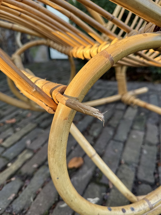 Image 1 of Bellissima sedia a dondolo vintage in rattan