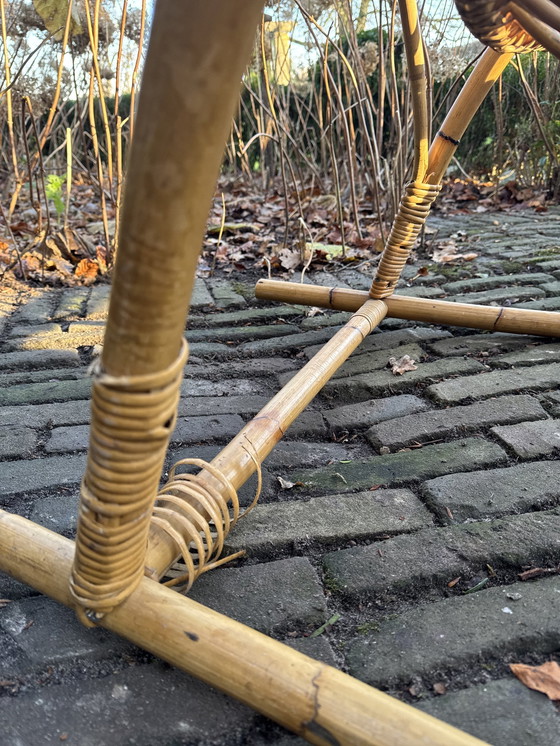 Image 1 of Bellissima sedia a dondolo vintage in rattan