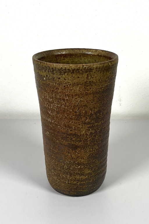 Earthenware turned vase by Mobach