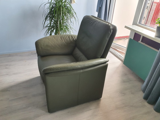 Image 1 of Leolux Bora Bora 1 and 2.5 seater sofa (olive green)