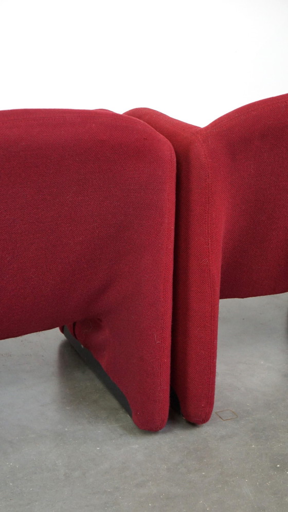 Image 1 of 2 x fauteuil design vintage rouge Artifort, modèle BEN