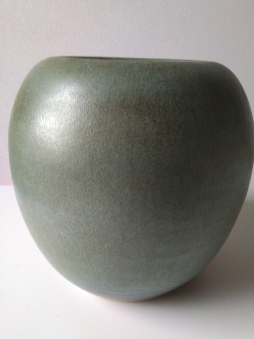 Gubbels Helden ceramic vase