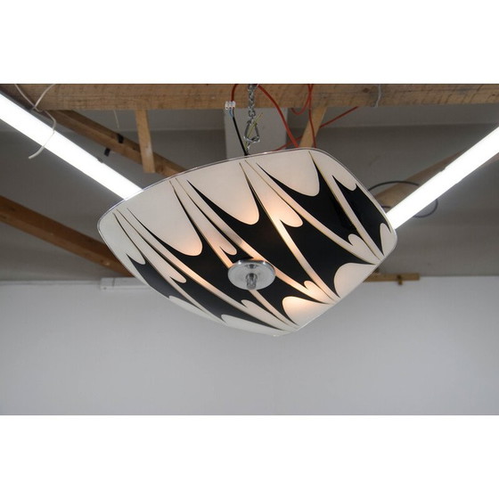 Image 1 of Lampadario in vetro vintage, Cecoslovacchia, anni '50