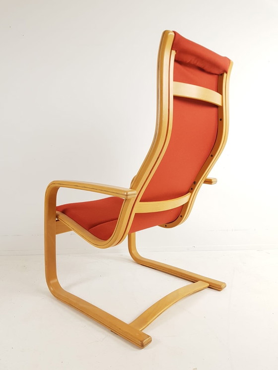 Image 1 of Yngve Ekström pour Swedese fauteuil orange