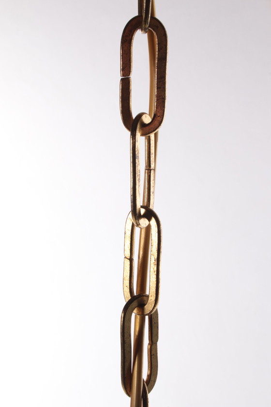 Image 1 of Lampe suspendue vintage de style Hollywood Regency avec globe en verre blanc marbré.