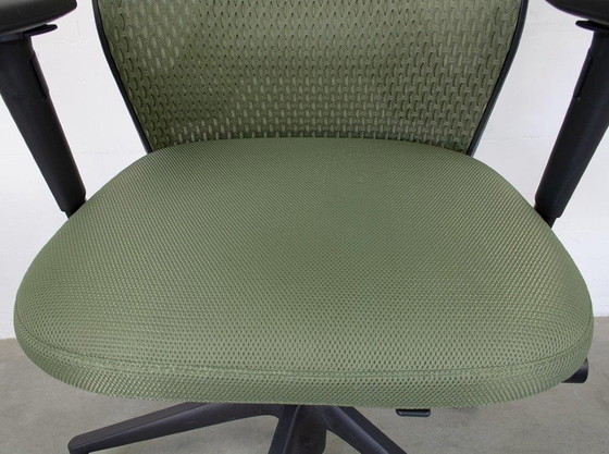 Image 1 of Vitra ID Mesh Office chair design Antonio Citterio