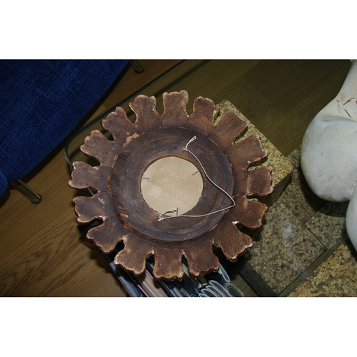 Specchio da strega vintage sfaccettato in legno dorato, 1950