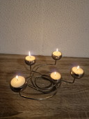 Candeliere dal design cromato vintage
