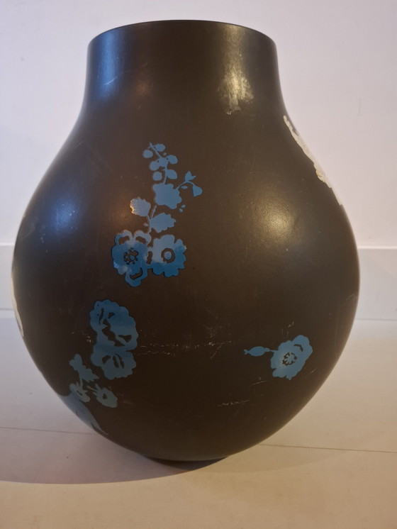 Image 1 of Black Vase - Collectors Item Hella Jongerius