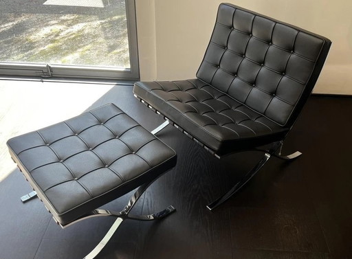 Knoll Set Barcelona New-Never Used Black Leather Design L. Mies Van Der Rohe And Lilly Reich 1929