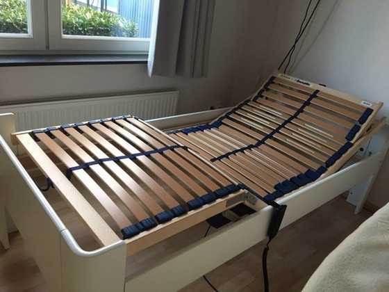 Image 1 of Auping Auronde Single Bed, Electric Adjustable