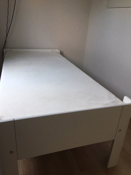 Image 1 of Auping Auronde Single Bed, Electric Adjustable