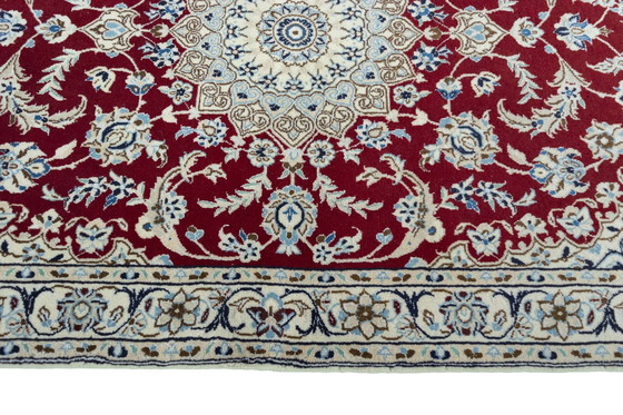 Image 1 of 155 X 98 Cm Hand-Knotted Nain 9 La Persian Rug With Silk