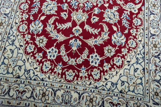 Image 1 of 155 X 98 Cm Hand-Knotted Nain 9 La Persian Rug With Silk