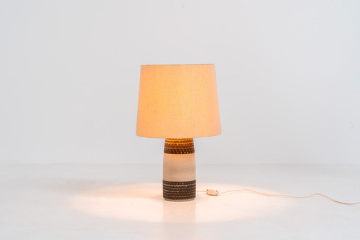 Handmade ceramic table lamp by Einar Johansen for Søholm Stentøj (Denmark, 1960s).