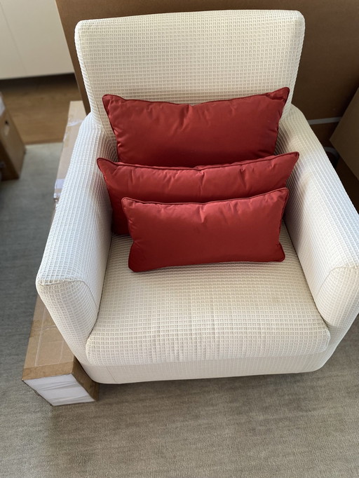 5x Silk Decorative Pillows In Different Sizes