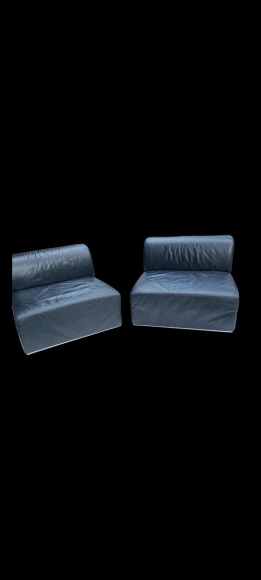 Coppia di poltrone in pelle nera 