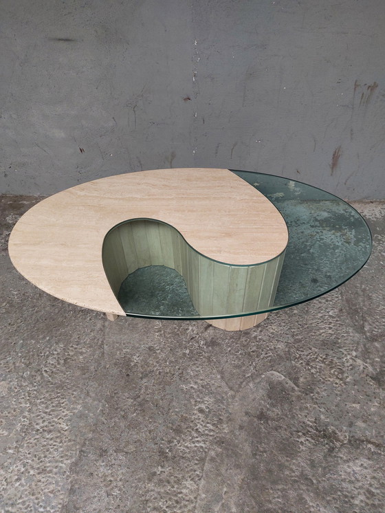 Image 1 of Table basse ovale Traventin