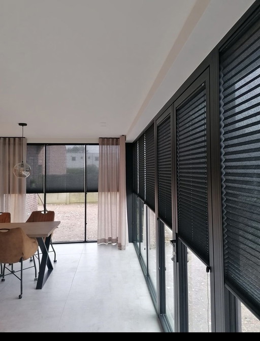 Window coverings Curtains