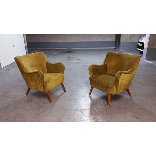 Pair of vintage Italian armchairs in gold velvet, 1950-1960