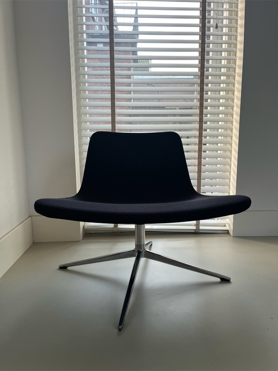 Image 1 of 2x Hay Ray swivel chair