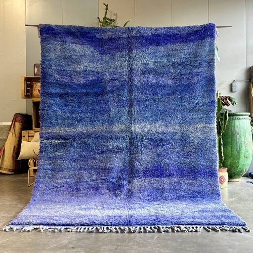 "Zayir" - Contemporary Shade Blue Moroccan Wool Rug