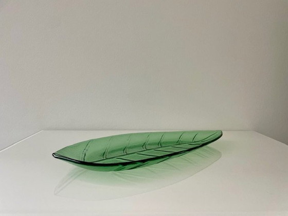 Image 1 of Presentation Bowl Palm Leaf Green Glass