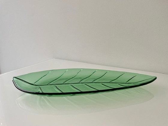 Image 1 of Presentation Bowl Palm Leaf Green Glass