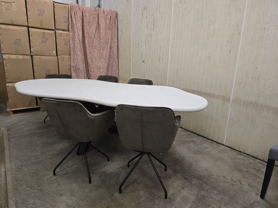 Image 1 of Mortex Table Pr Living