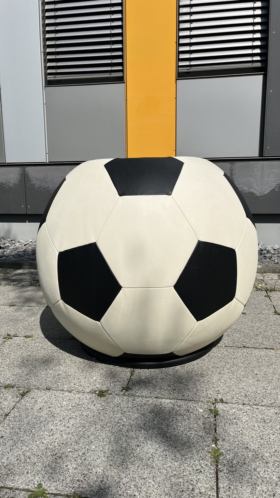 Image 1 of De Sede Design Armchair DS 9100 Football