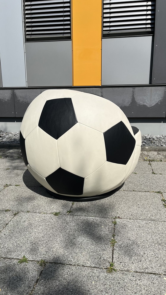 Image 1 of De Sede Design Armchair DS 9100 Football