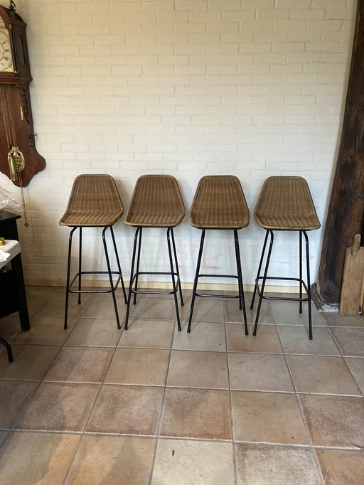 4x Rohé Noordwolde Barstools