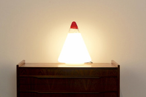 Leucos red and white opalescent glass cone lamp by giusto toso