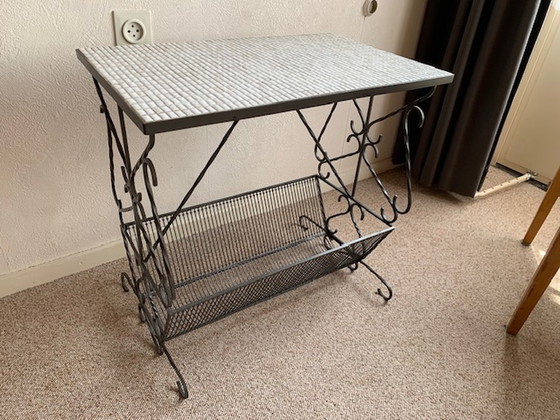 Image 1 of Wrought iron table / magazine rack