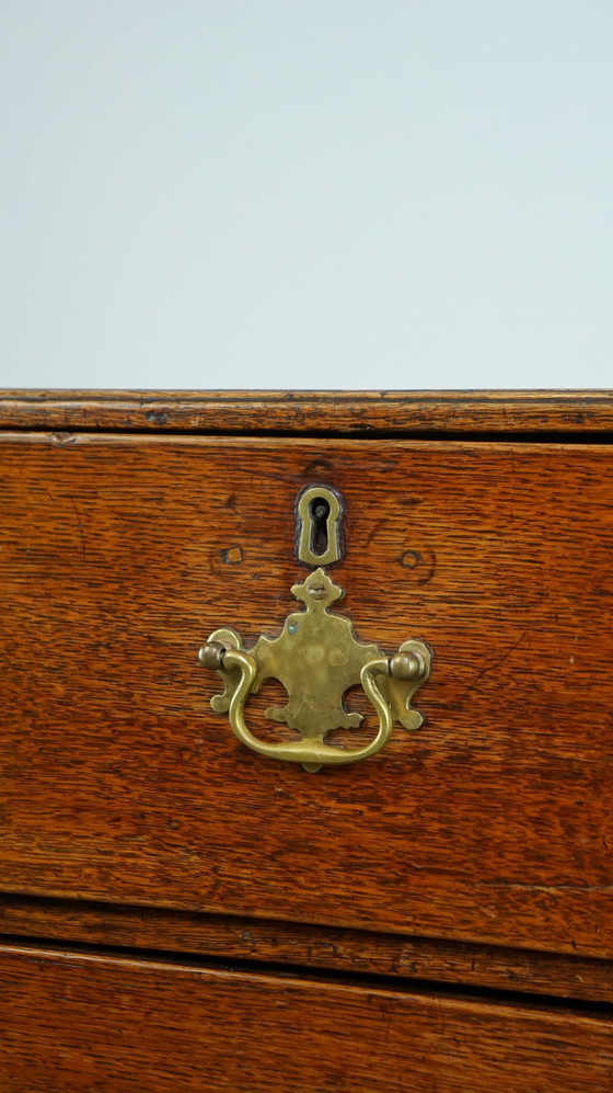 Image 1 of Chest of drawers with 4 drawers