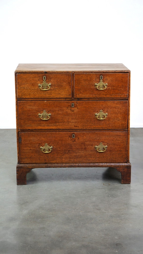 Image 1 of Chest of drawers with 4 drawers