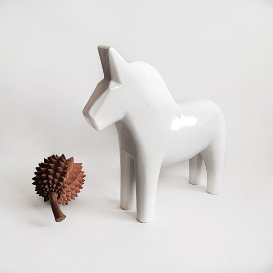 Image 1 of Nr. 44/200 Cheval Dala en porcelaine d'Ikea, 2010