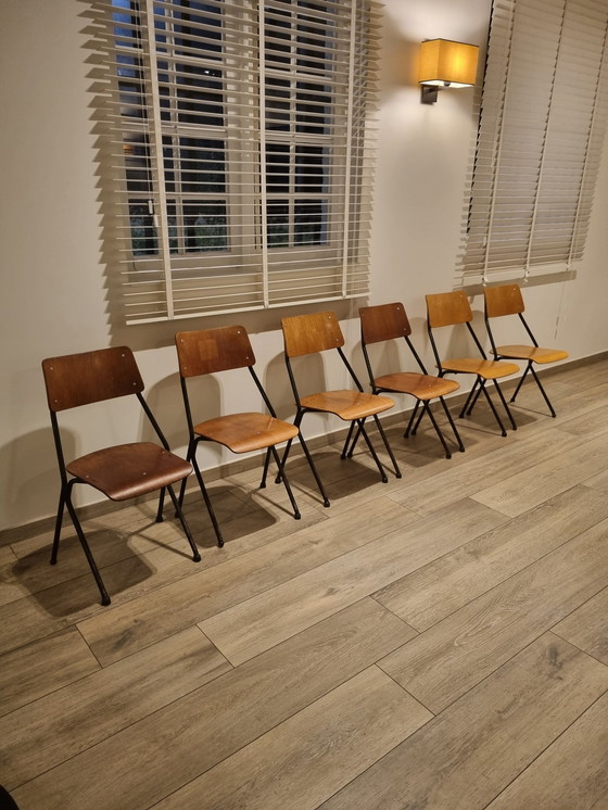 Image 1 of 6x Ahrend De Cirkel Chairs