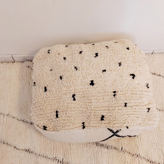 Image 1 of Berber cushion