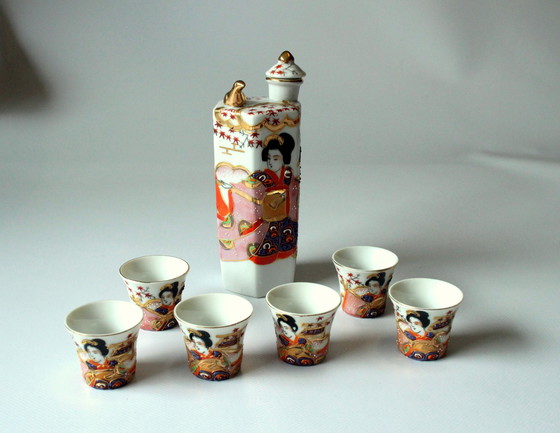 Image 1 of Asian sake set - sake bottle with 6 sake cups