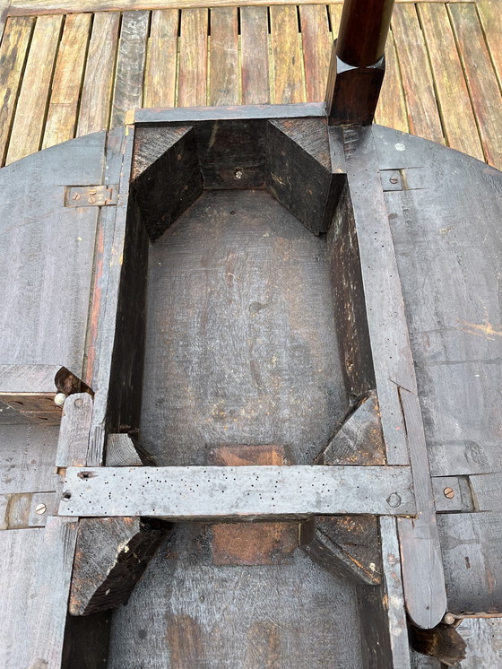 Image 1 of Antique English Hangar Table (Mid-18 Century)