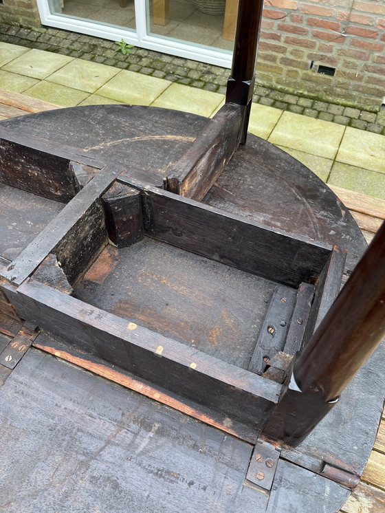 Image 1 of Antique English Hangar Table (Mid-18 Century)