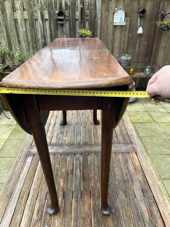 Image 1 of Antique English Hangar Table (Mid-18 Century)