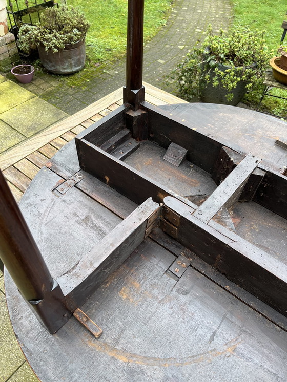 Image 1 of Antique English Hangar Table (Mid-18 Century)