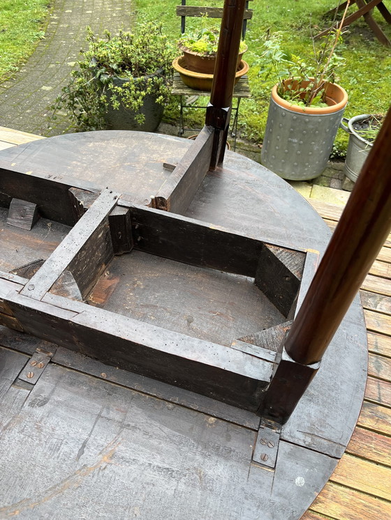 Image 1 of Antique English Hangar Table (Mid-18 Century)