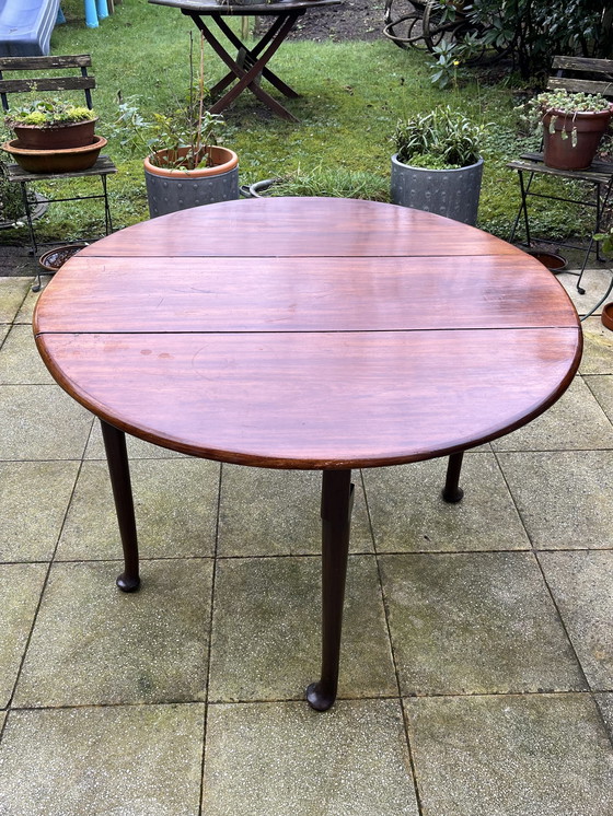 Image 1 of Antique English Hangar Table (Mid-18 Century)