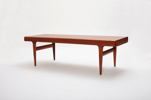 Table basse extensible Dessinée par Johannes Andersen pour Uldum Møbelfabrik, Danemark, années 1960.