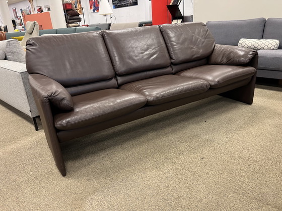 Image 1 of Leolux Bora Beta 3 seater brown leather sofa